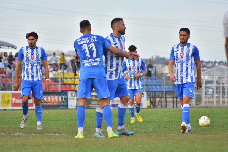 FOTBAL Vize de Bacău pentru echipele din Iași. Meciuri în deplasare la Bacău și Onești. Cum se face promovarea și retrogradarea.