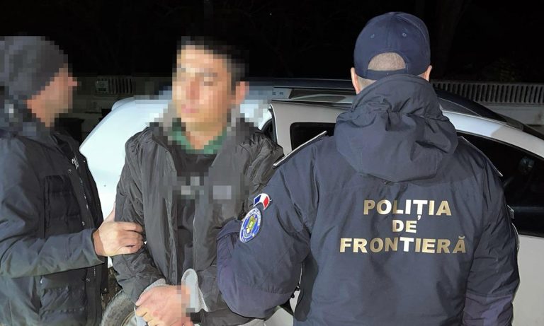 Fugă disperată pe Prut. Un uzbek condamnat pentru viol, prins de polițiștii de frontieră de la ITPF Iași.