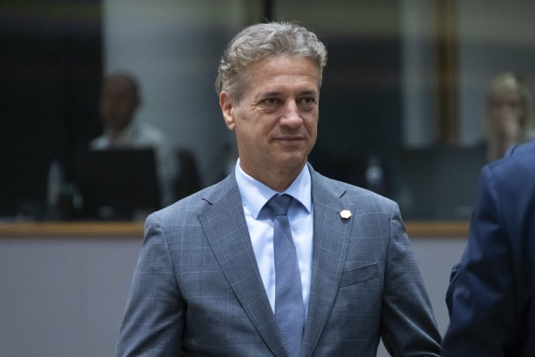 În mijlocul unui scandal de corupție, Slovenia își alege viitorul prim-ministru