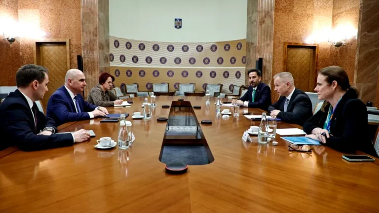 Întâlnirea premierului Ilie Bolojan cu conducerea OMV. Discuții despre gazele din Marea Neagră și combustibili