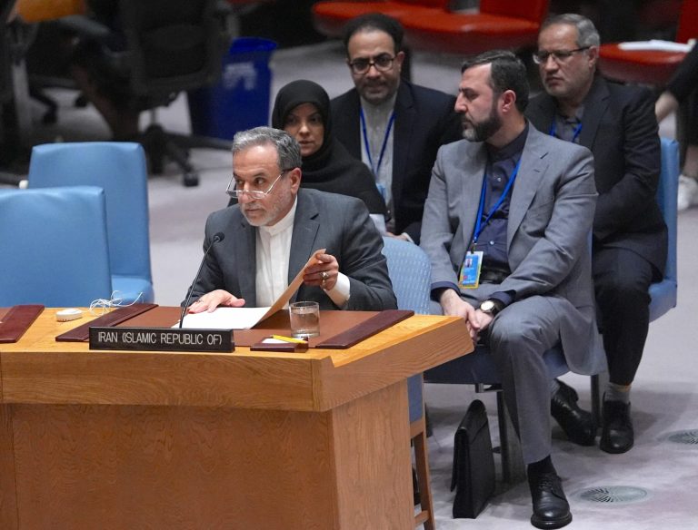 Iranul afirmă că doctrina sa nucleară este puțin probabil să se modifice, iar Strâmtoarea Ormuz necesită un nou protocol.
