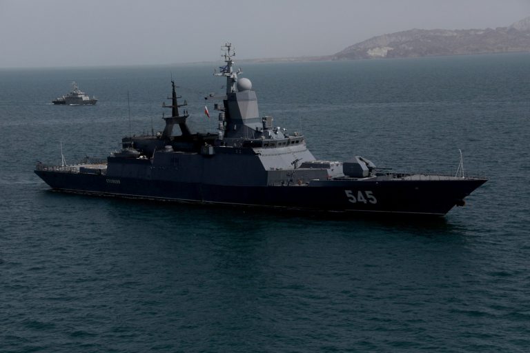 Mesaj amenințător din Teheran: IRGC promite închiderea strâmtorii Ormuz și atacuri în zonă.