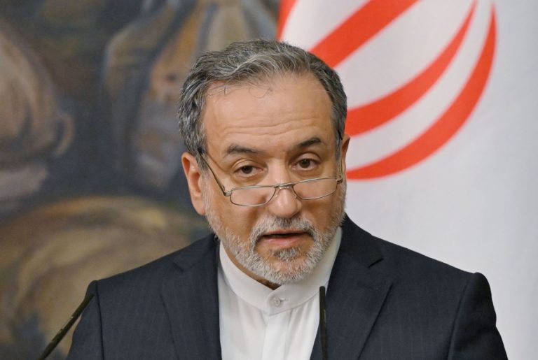 Ministrul de Externe al Iranului, Abbas Araghchi, afirmă că Israelul ar putea fi implicat în atacurile asupra țărilor din Golf.