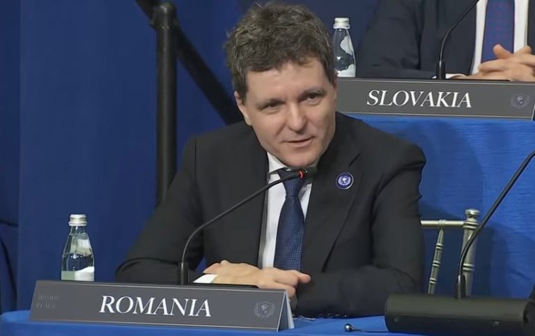 Nicușor Dan: Suntem expuși, ca întreaga Europă, unui război informațional; știm și cine îl duce.