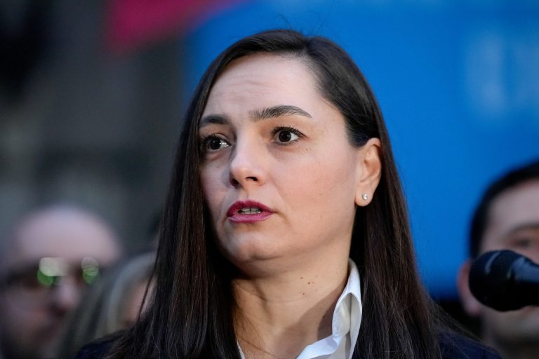 POT: Nicușor Dan trebuie să clarifice ce a negociat în legătură cu bazele militare din România / Formațiunea nu va lua parte la votul din Parlament.
