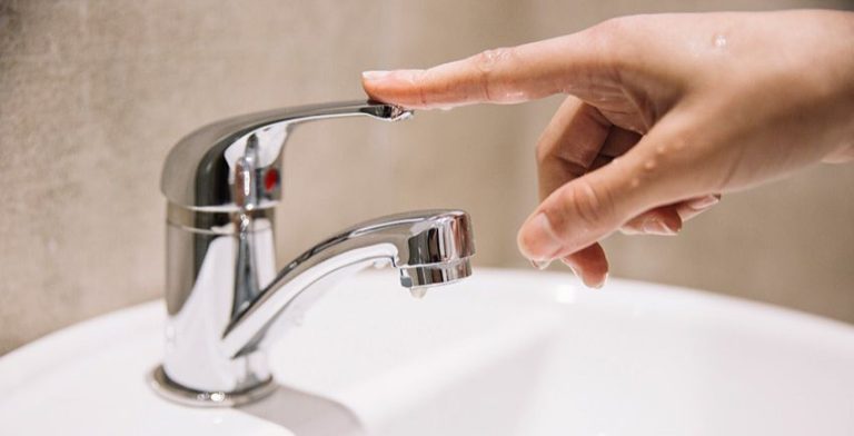O zonă din Iași a rămas miercuri, timp de zece ore, fără apă potabilă.