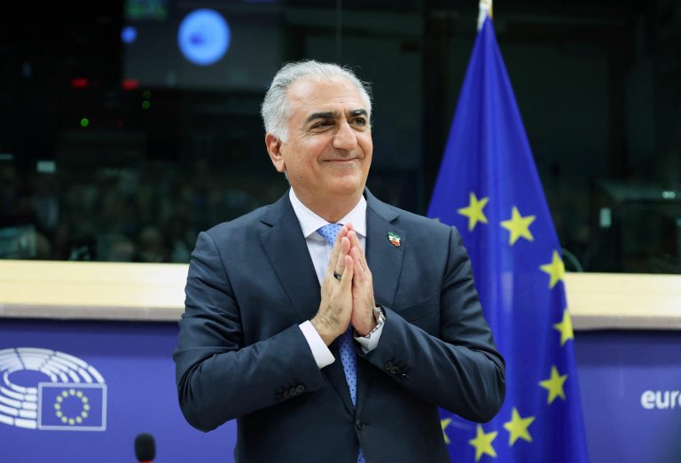 Prințul moștenitor al Iranului consideră moartea lui Khamenei ca un moment istoric pentru viitorul națiunii.
