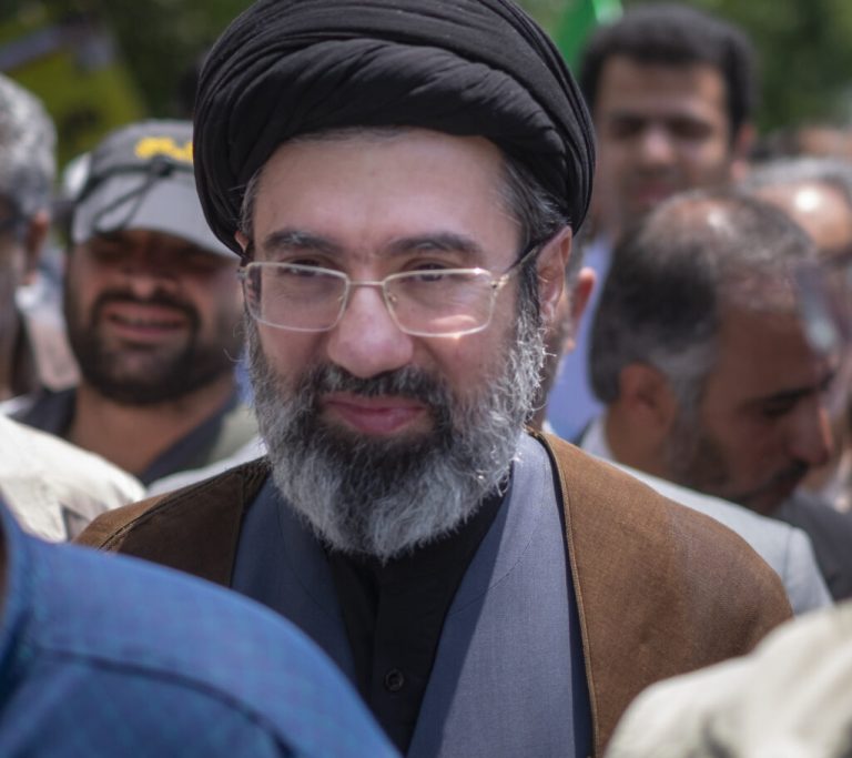 Război în Orientul Mijlociu, ziua 10: O rachetă iraniană a fost doborâtă în spațiul NATO, iar noul lider suprem, Mojtaba Khamenei, a fost rănit în conflict