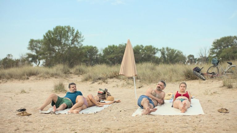 Regizoarea Cecilia Ștefănescu și actrița Bianca Cuculici vin la Iași pentru filmul „Un loc sigur”