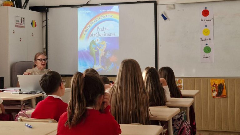 Sute de elevi din România și Republica Moldova și-au dezlănțuit imaginația la Iași, la concursul „Copilul – un bulgăre de creativitate”