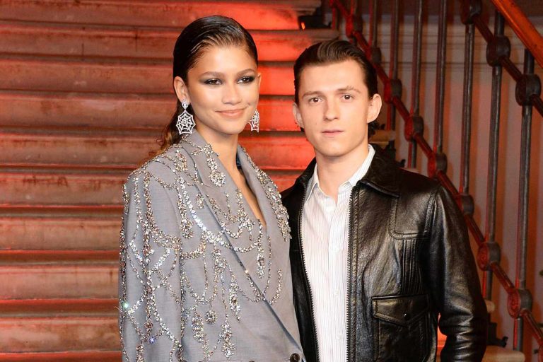 Tom Holland și Zendaya s-au căsătorit.