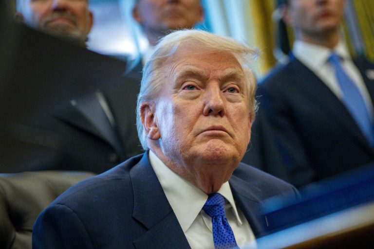 Trump a exprimat, în discuții private, un „interes serios” pentru desfășurarea trupelor terestre americane în Iran / Ce afirmă Casa Albă