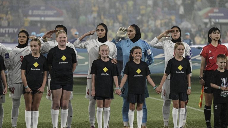 Trump solicită Australiei să ofere azil jucătoarelor echipei naționale de fotbal a Iranului: Dacă se întorc, vor fi ucise.
