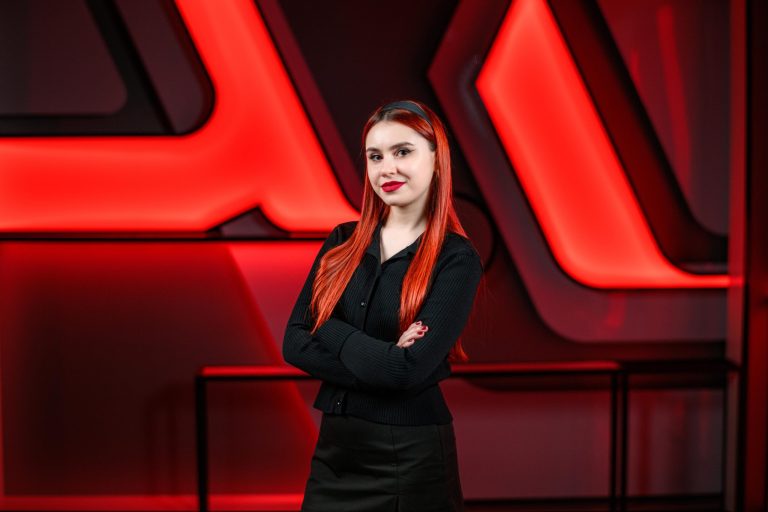 Va reuși România să își șteargă rușinea de la Eurovision în ultimii ani? O melodie care cucerește, un artist promițător.