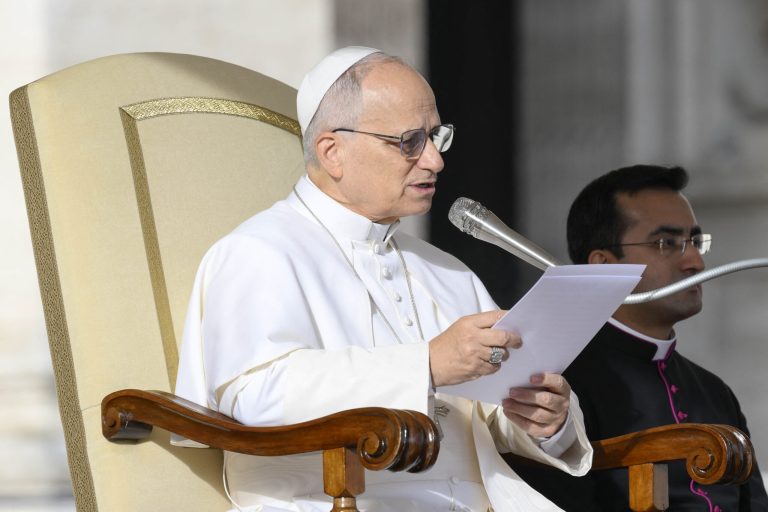 Vatican: Ridurile nu reduc dragostea lui Dumnezeu pentru tine. Document împotriva obsesiei pentru frumusețe.