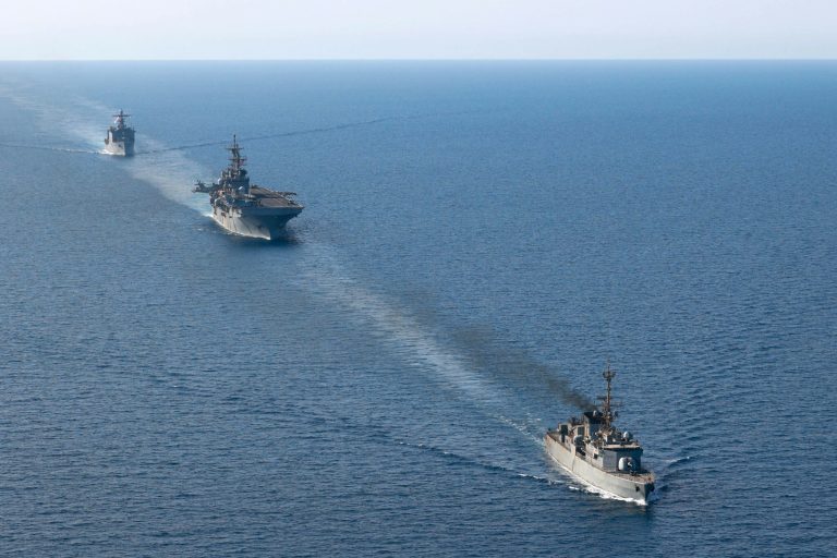 Armata americană a declarat că a distrus 16 nave iraniene folosite pentru plasarea de mine în apropierea Strâmtorii Hormuz.