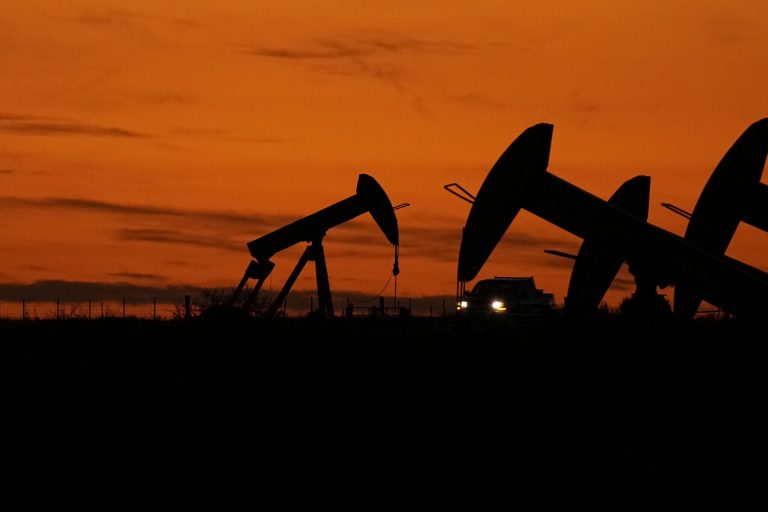 Criza energetică riscă să se extindă: Iranul a atacat infrastructura energetică din Arabia Saudită, Emiratele Arabe Unite și Qatar în urma atacului-surpriză al Israelului.