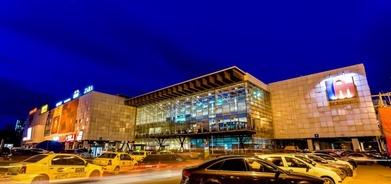 Vino la Iulius Mall și bucură-te de: 1+1 la food court, o oră de parcare gratuită, bilet la Cinema City la prețul de 19,99 lei și multe alte surprize!