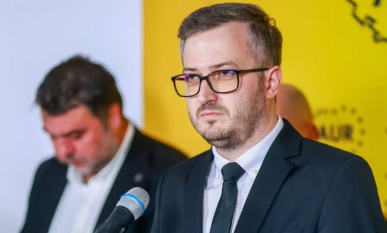 AUR răspunde în cazul deputatului Boșutar și al tinerilor acuzați de viol la Școala de vară a partidului