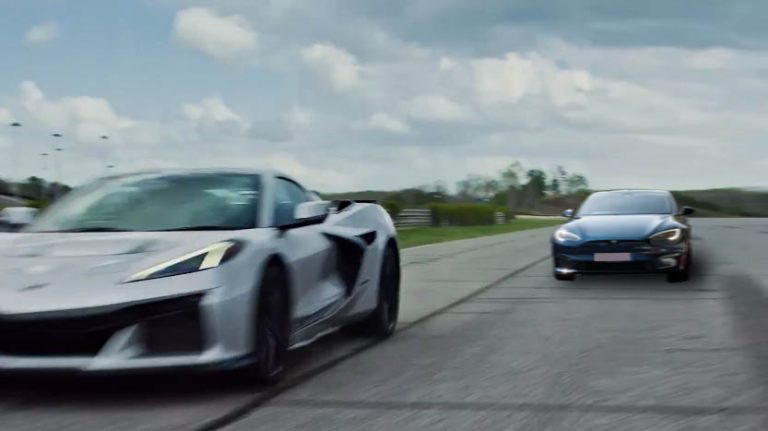 Adio dominației mașinilor electrice: Corvette ZR1X a învins grav pe circuit mai multe Tesla S Plaid.