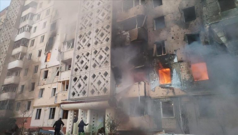 Cel puțin 3 decese, printre care un copil, într-un atac aerian rusesc asupra Odesei