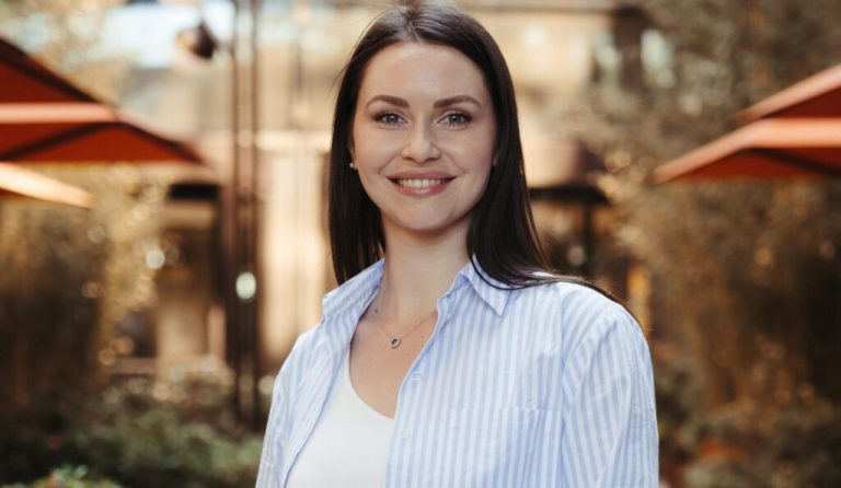 Cum să ne hrănim de Paști, după perioada de post, pentru a evita disconfortul? Sfaturi alimentare și recomandări de la nutriționista ieșeană Rada Baltag.