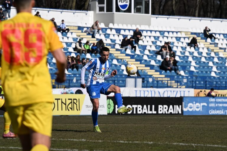 FOTBAL: Afiș important la meciul de azi de pe „Emil Alexandrescu”, unde miza este doar orgoliul.