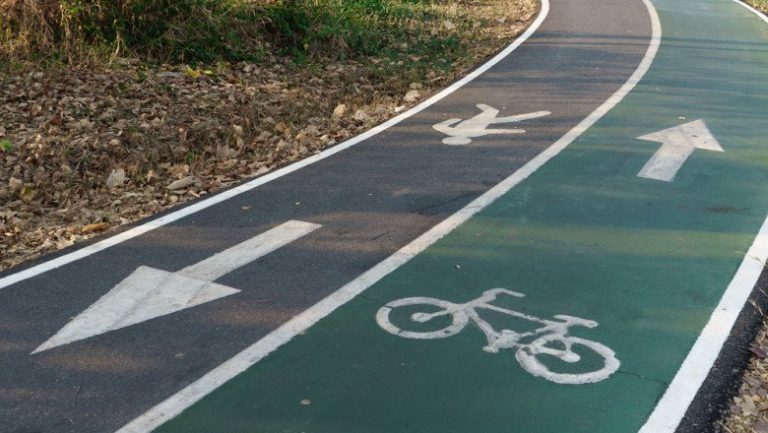 Încep lucrările pentru pista de biciclete Bârnova-Dobrovăț. Traseul de 17 km va fi accesibil dintr-un capăt în celălalt din toamnă.