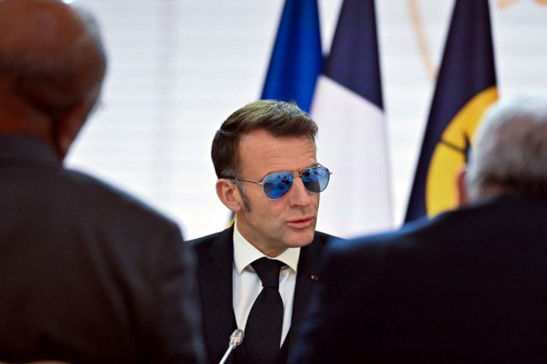 Macron afirmă că deschiderea Strâmtorii Ormuz prin forță este nerealistă.