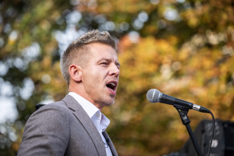 Maghiar: Ministrul de Externe ungar distruge documente legate de sancțiunile UE