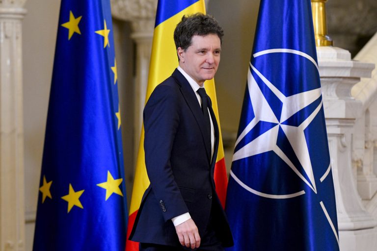 Nicușor Dan îl congratulează pe Peter Magyar după victoria din Ungaria: „Un nou capitol în relațiile româno-maghiare”