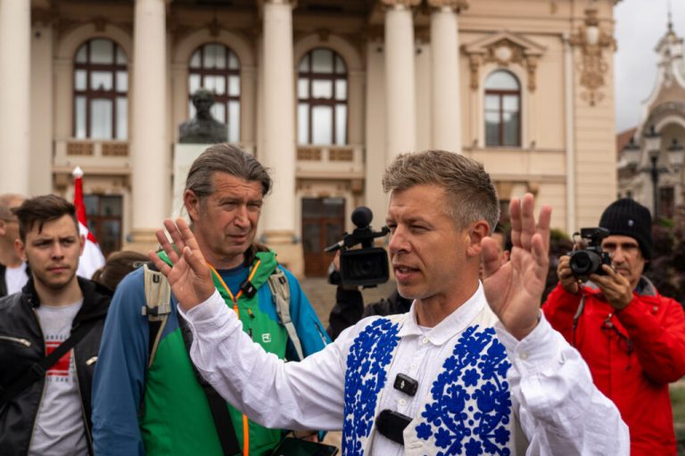 Péter Magyar se luptă pentru deblocarea a 17 miliarde de euro din fondurile UE.