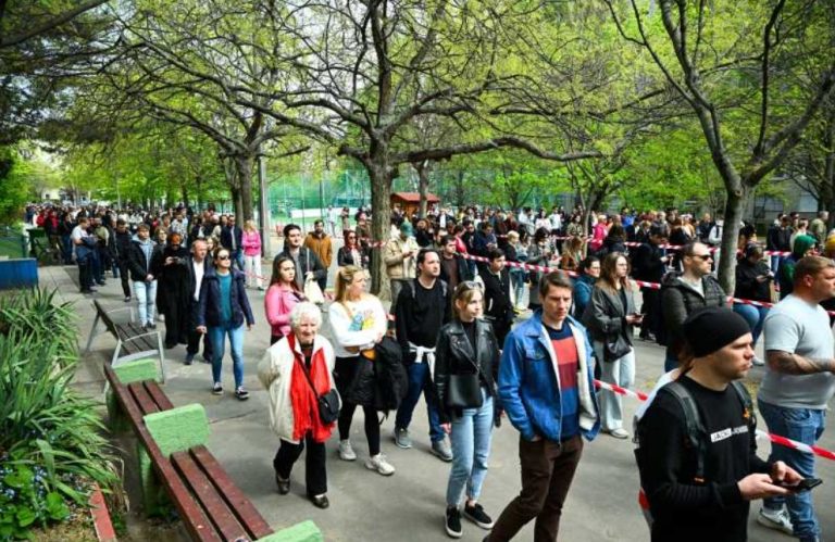 Prezență record la vot de 54,14% la prânz la alegerile legislative din Ungaria