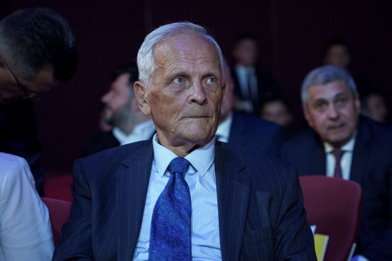 Stolojan: Nu avem nicio altă opțiune decât să avansăm alături de premierul Bolojan