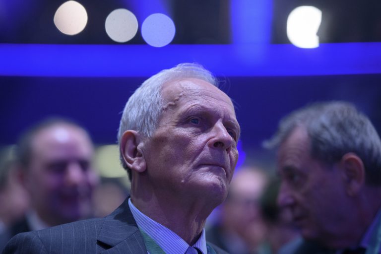 Stolojan, despre criza carburanților: O mulțime de mașini cu o capacitate cilindrică de peste 3.000 cmc