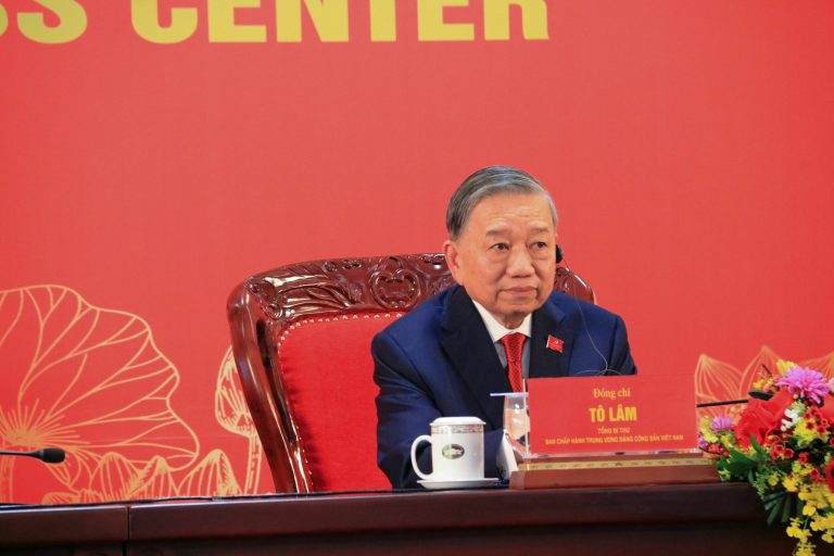 Vietnamul renunță la conducerea colectivă și îl desemnează pe liderul Partidului Comunist ca președinte