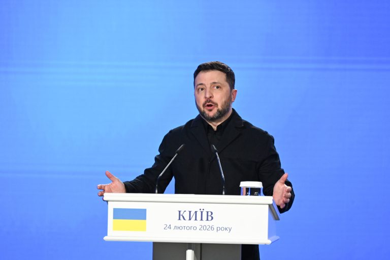 Volodimir Zelenski atenționează că Rusia generează conflicte în Europa și Orientul Mijlociu.