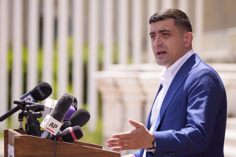 George Simion dezminte acuzațiile formulate de Peter Magyar: „Probabil s-a îmbătat cu un succes electoral mult prea mare”