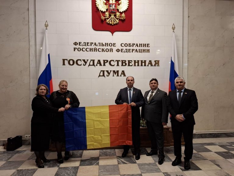 Diana Șoșoacă, din nou la Moscova: laudă „libertatea” Rusiei într-un live pe Facebook, platformă blocată de regimul Putin.