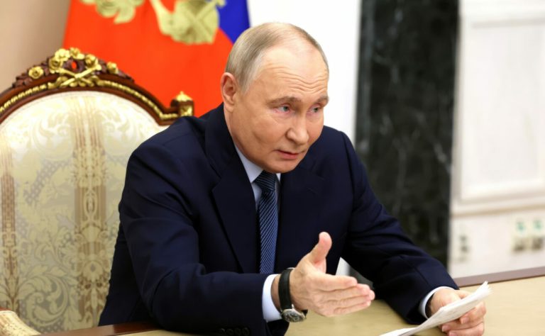 Dronele ucrainene îi creează probleme lui Putin. Kremlinul anunță consolidarea apărării antiaeriene.