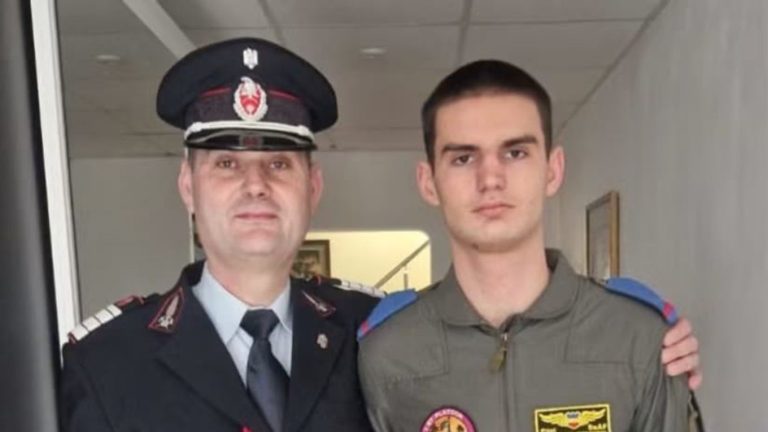 Poveste uimitoare în Botoșani: Un băiat de 16 ani, dispărut într-un iaz, a fost salvat de fiul unui pompier