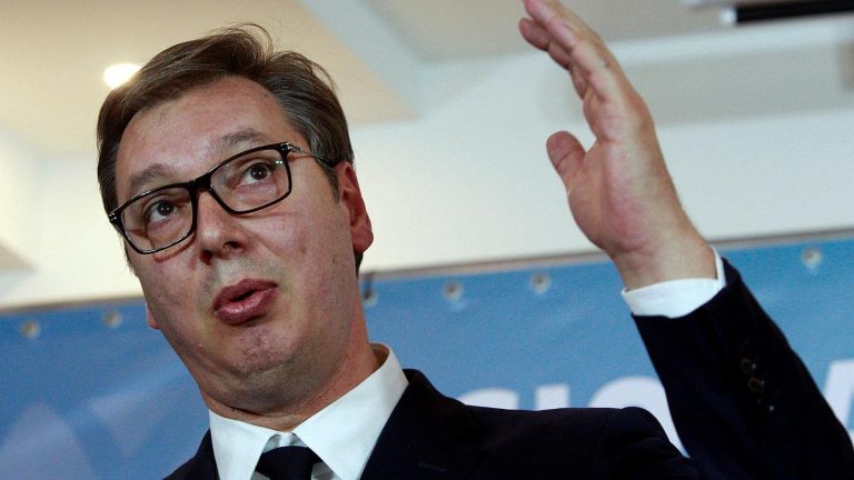 Președintele sârbo Aleksandar Vučić anunță că va demisiona în câteva săptămâni.