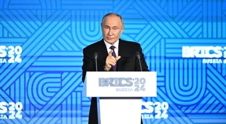 Rusia: Vladimir Putin stabilește data alegerilor legislative pentru 20 septembrie.