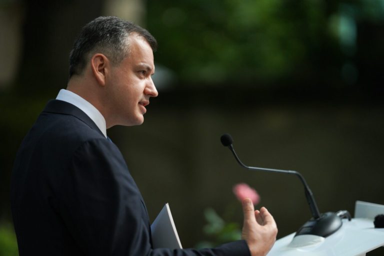 Tomac: Nu sunt de acord cu o lege a salarizării care favorizează doar anumite categorii de angajați bugetari