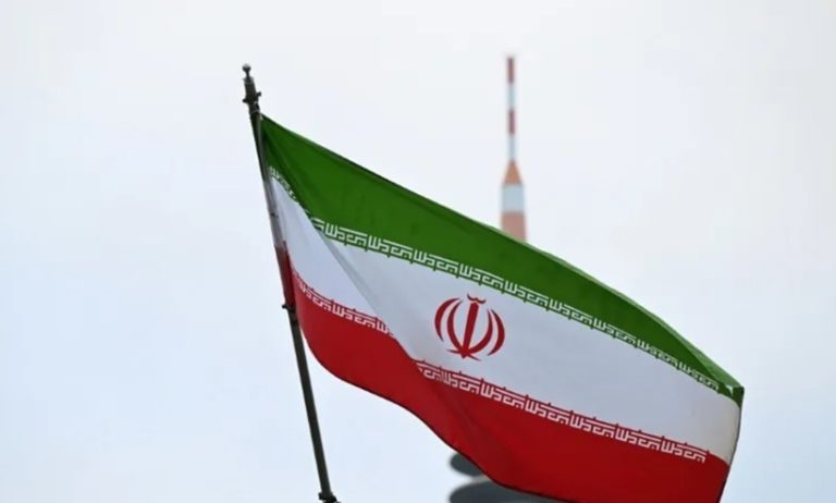 Un nou schimb de atacuri între SUA și Iran. Iranul „va înceta să existe” dacă America reîncepe războiul, amenință Trump.
