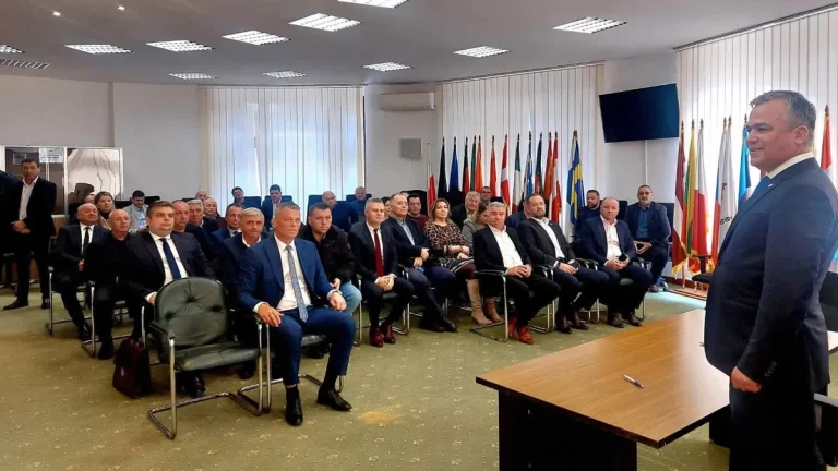 Un jurnalist releva cum se desfășura o zi de luni pentru Adrian Veștea în calitate de ministru al Dezvoltării.