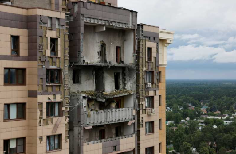 Cel mai mare site de angajări din Rusia recrutează operatori de drone pentru apărarea Moscovei.