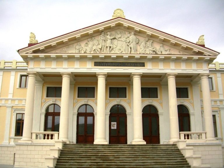 O clădire emblematică din Iași va fi recondiționată. Se alocă 3,8 milioane de lei pentru acest proiect.