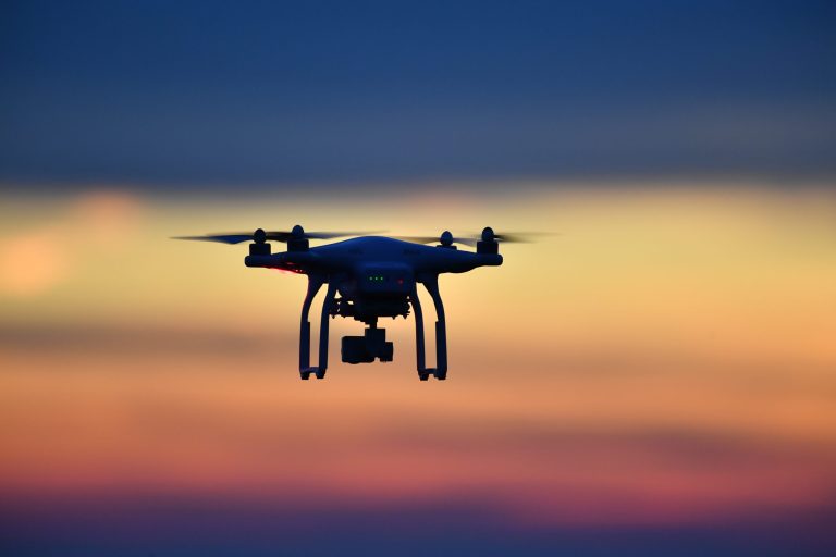 Raport: Flota secretă a Rusiei, utilizată pentru a spiona Europa cu drone și a testa apărarea NATO