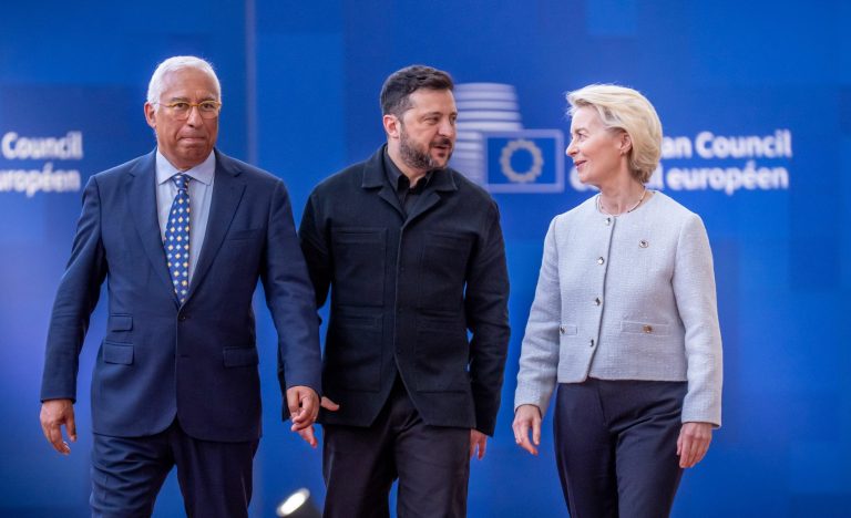 UE aprobă implicarea Marii Britanii în împrumutul de 90 de miliarde de euro pentru Ucraina